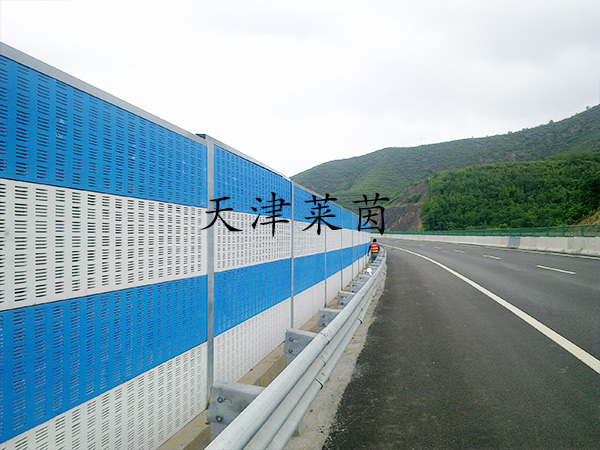 <a href=http://www.wbpi.cn/news_article?news_id=114>高速聲屏障</a>